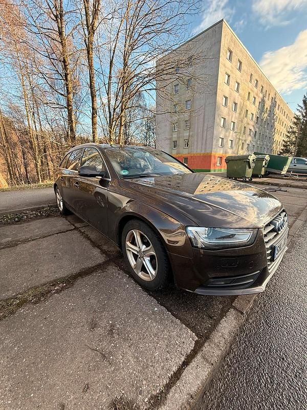 Gebraucht Audi A4 150 PS (110 kW) 2014 Braun Kombi