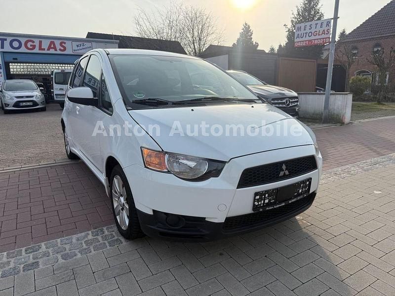 Gebraucht Mitsubishi Colt Intense 95 PS (69 kW) 2011 Weiß Kleinwagen