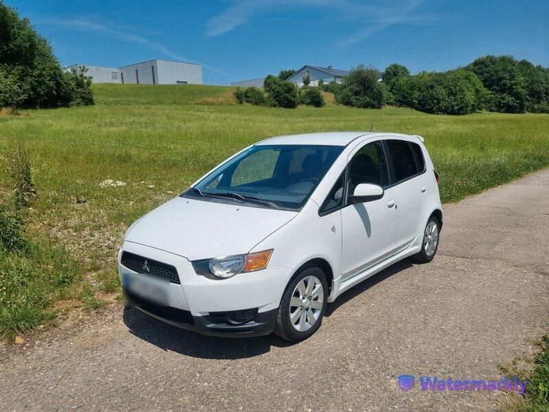 Weiß Gebraucht 2012 Mitsubishi Colt Inform Kleinwagen | 6.750 € (Teuer) - Bild 1/4