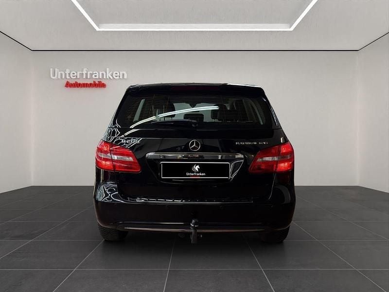Gebraucht Mercedes B200 156 PS (114 kW) 2015 Schwarz Van / Kleinbus