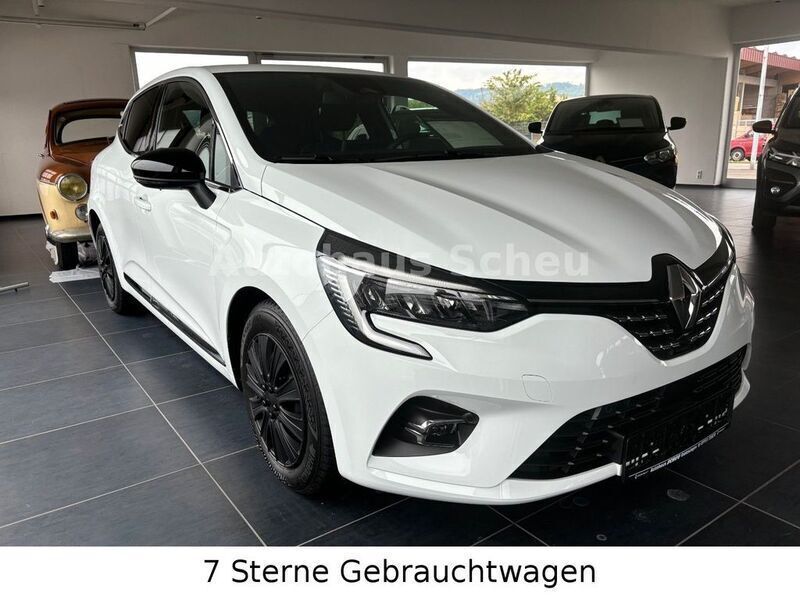 Weiß Gebraucht 2022 Renault Clio V Techno Kleinwagen | 18.190 € (Teuer) - Bild 1/4