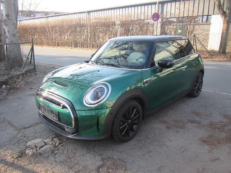 Gebraucht Mini Cooper SE 135 kW (184 PS) 2022 Grün Kleinwagen