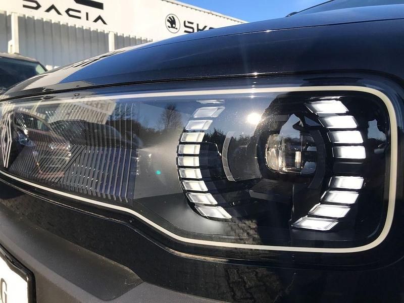 Neu Renault 4 E-Tech Komfort 77 kW (106 PS) 2026 Black pearlschwarz metallic SUV