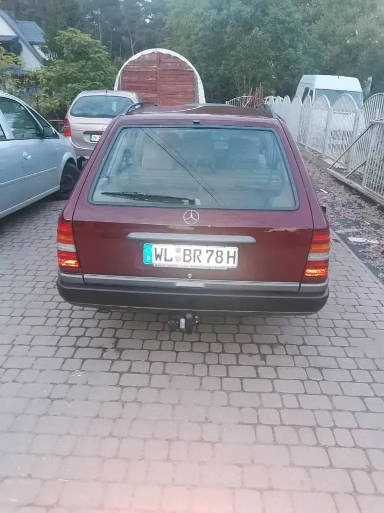 Gebraucht Mercedes 300 150 PS (110 kW) 1985 Kombi