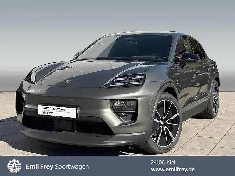 Gebraucht Porsche Macan 300 kW (408 PS) 2024 Aventuringrünmetallic SUV