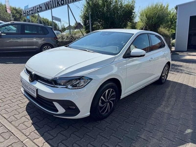 Pure white Gebraucht 2024 VW Polo Life Kleinwagen | 18.999 € (Fairer Preis) - Bild 1/4