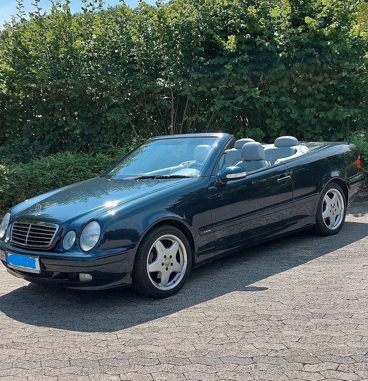 Gebraucht Mercedes CLK200 Elegance 136 PS (100 kW) 2000 Blau Cabrio
