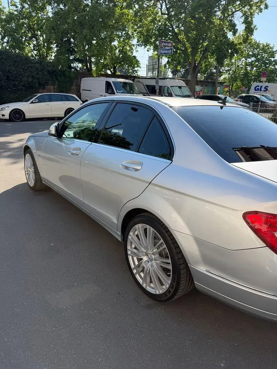 Gebraucht Mercedes C200 Elegance 184 PS (135 kW) 2008 Silber Limousine