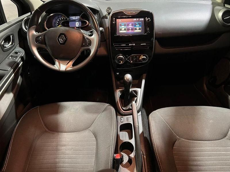 Gebraucht Renault Clio IV LIMITED 73 PS (53 kW) 2015 Schwarz Limousine