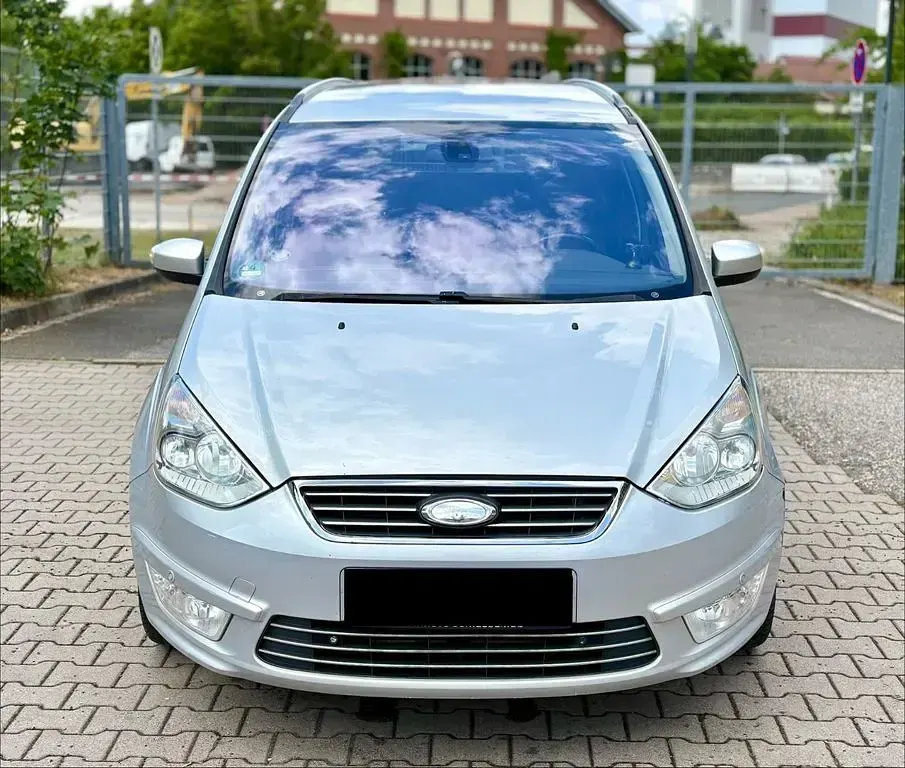 Gebraucht Ford Galaxy Titanium 163 PS (119 kW) 2011 Grau Van / Kleinbus