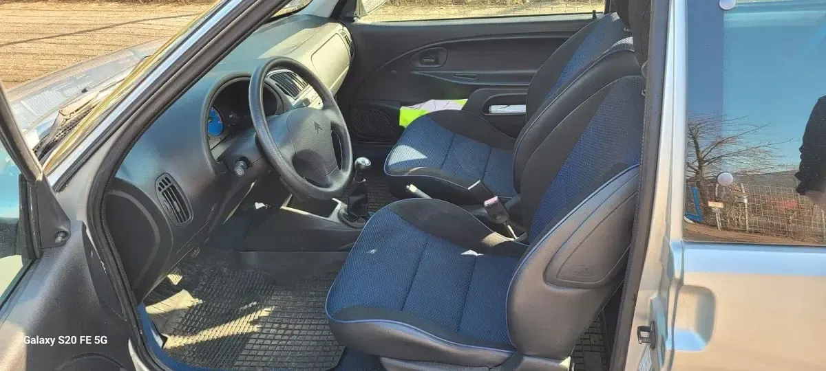 Gebraucht Citroën Saxo 60 PS (44 kW) 2002 Silber Kleinwagen