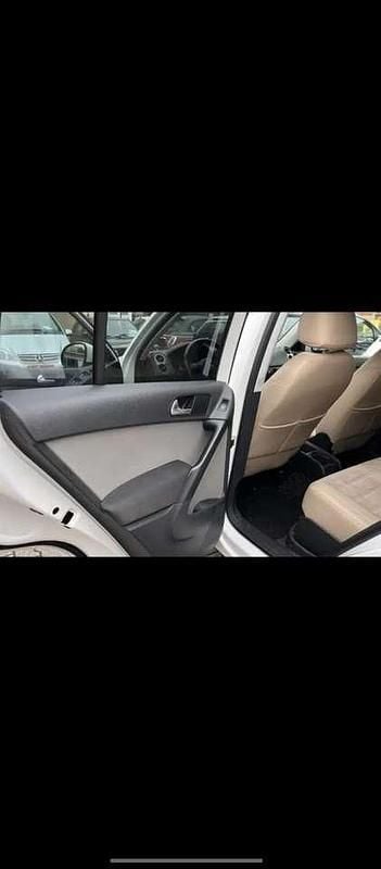 Gebraucht VW Tiguan Trendline 122 PS (89 kW) 2012 SUV