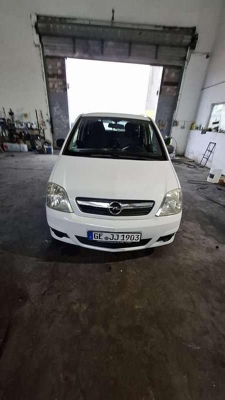 Gebraucht Opel Meriva Basis 90 PS (66 kW) 2009 Weiß Van / Kleinbus