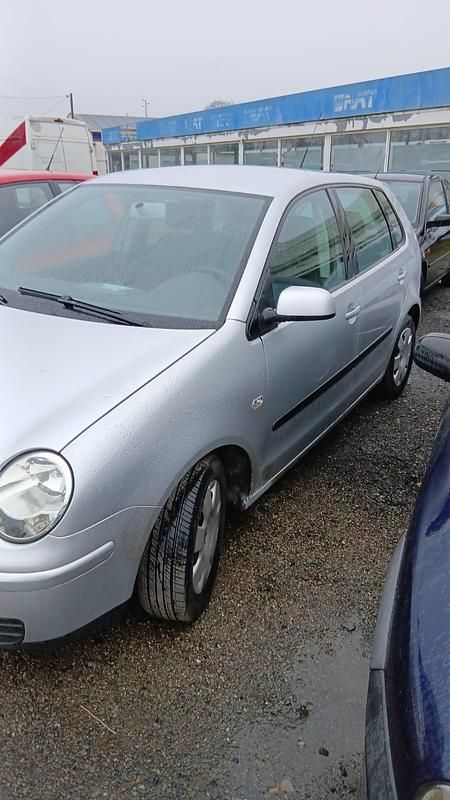 Gebraucht VW Polo 64 PS (47 kW) 2001 Silber Kleinwagen