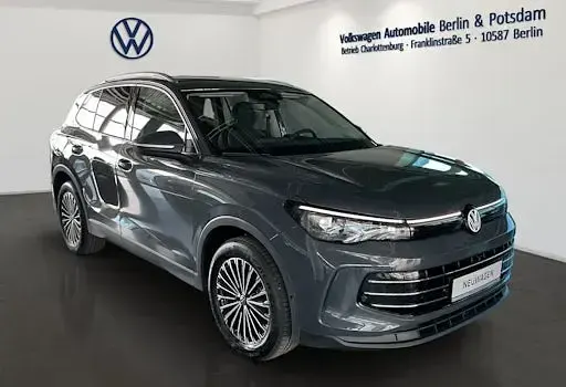 Neu VW Tiguan Elegance 150 PS (110 kW) 2026 Grau SUV