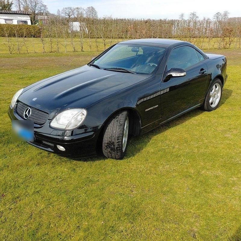 Second-hand Mercedes SLK200 163 CP (119 kW) 2001 Negru Cabrio