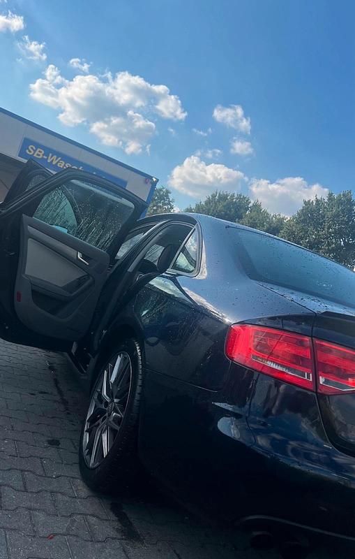 Gebraucht Audi A4 160 PS (117 kW) 2009 Blau Limousine