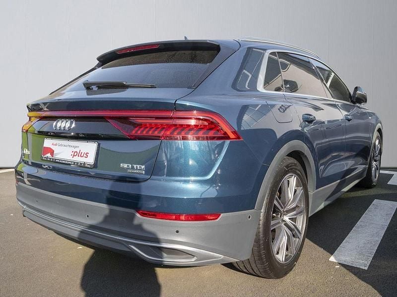 Gebraucht Audi Q8 S-Line 286 PS (210 kW) 2021 Galaxisblau metallic SUV