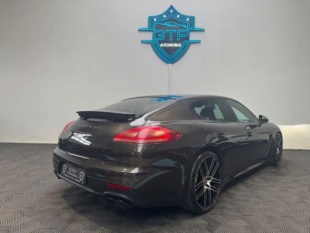 Gebraucht Porsche Panamera 333 PS (244 kW) 2015 Braun Kleinwagen