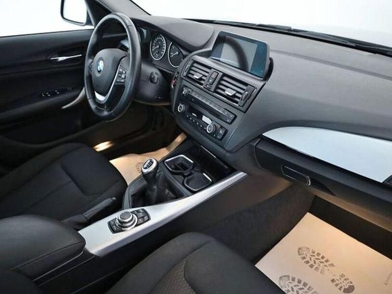 Gebraucht BMW 120 Advantage 184 PS (135 kW) 2015 Saphirschwarz (metallic) Kleinwagen