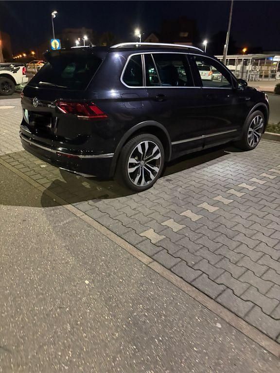 Gebraucht VW Tiguan Highline 239 PS (175 kW) 2017 Schwarz SUV