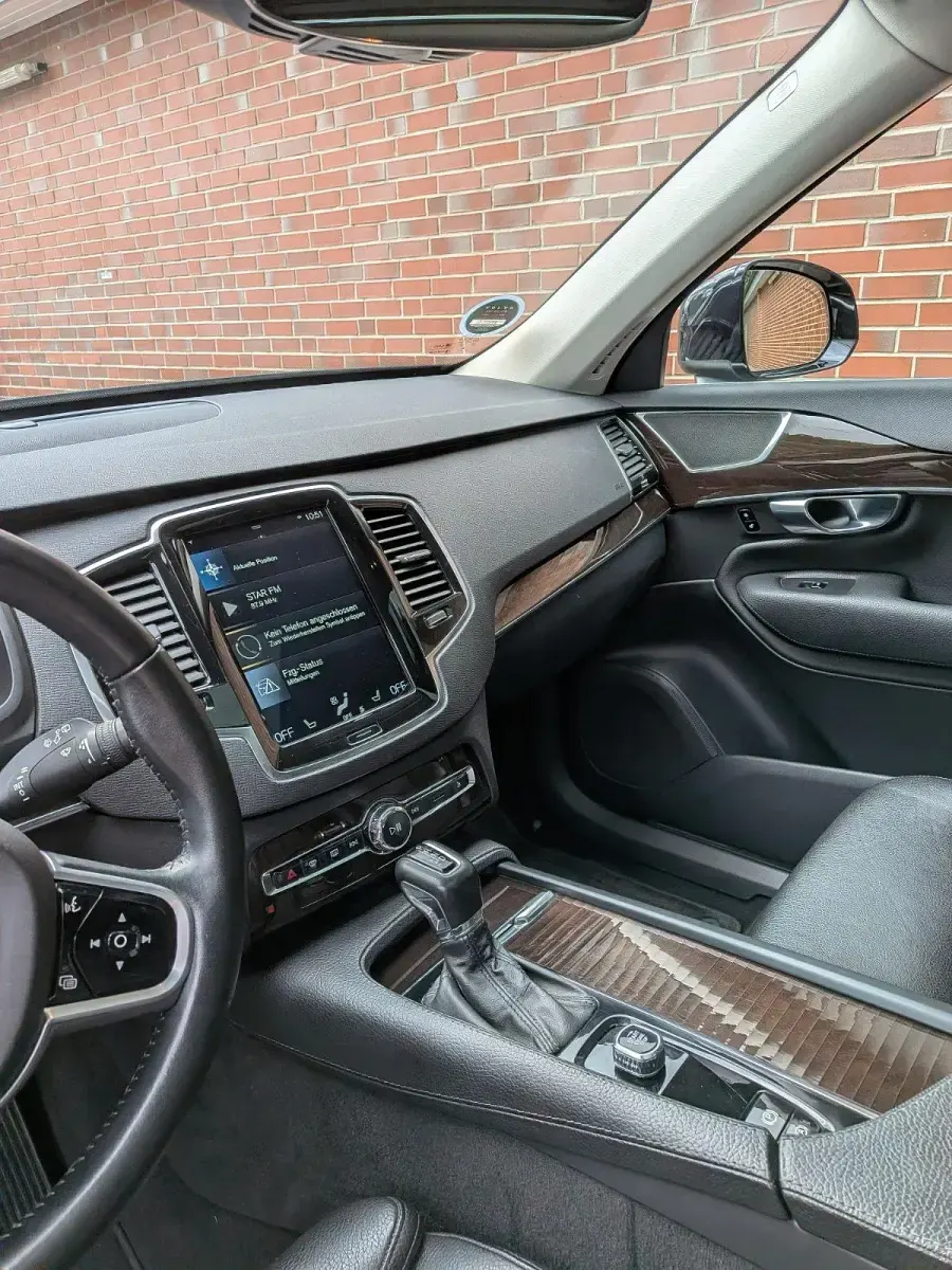 Gebraucht Volvo XC90 250 PS (183 kW) 2018 Schwarz SUV