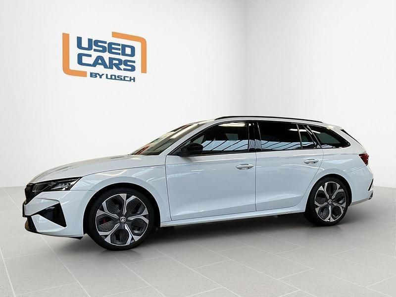 Gebraucht Skoda Octavia RS 265 PS (194 kW) 2024 Weiß Kombi