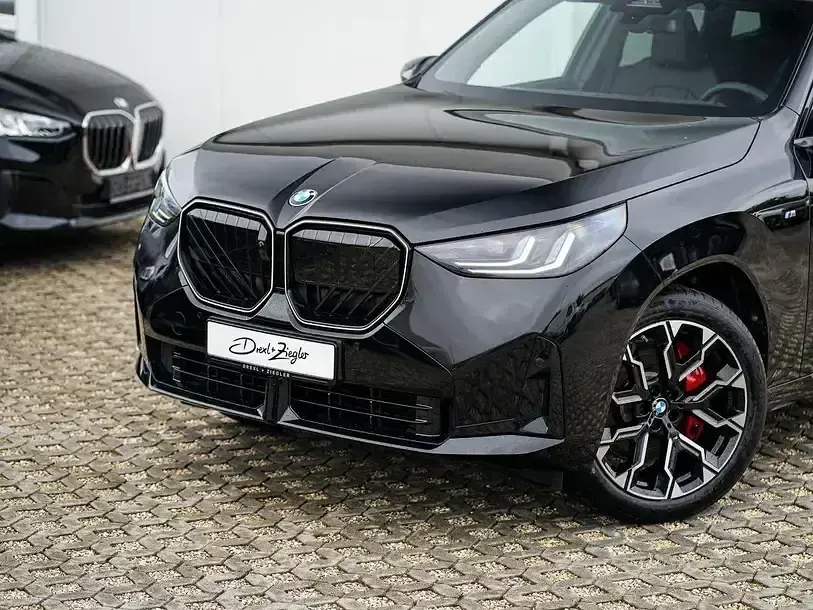 Używany BMW X3 Performance 303 KM (222 kW) 2025 Czarny SUV