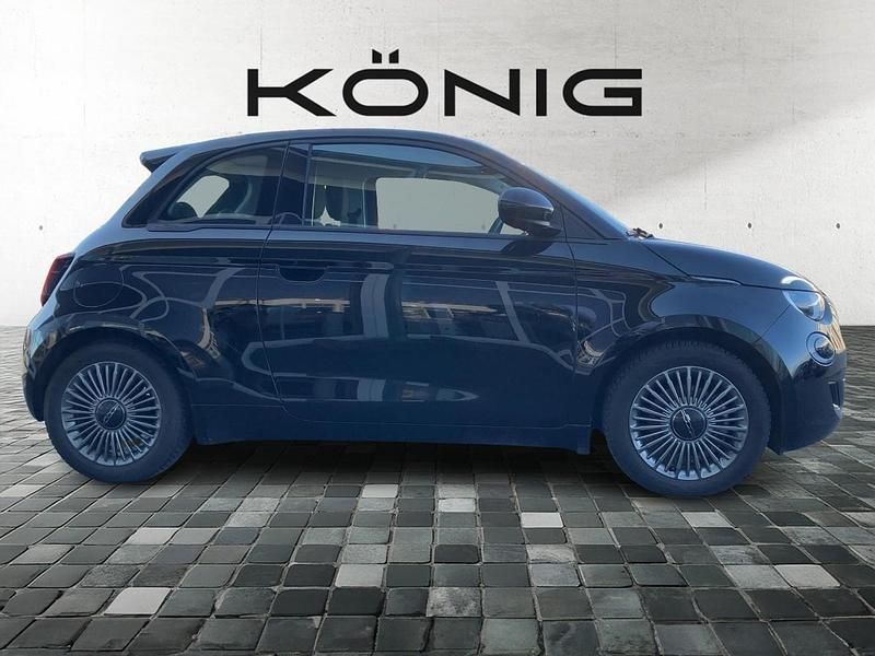 Gebraucht Fiat 500e 50 kW (69 PS) 2022 Schwarz Limousine