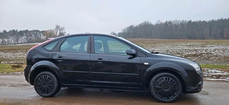 Gebraucht Ford Focus Style 101 PS (74 kW) 2007 Schwarz Limousine