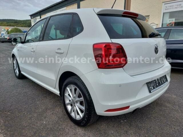 Gebraucht VW Polo LOUNGE 90 PS (66 kW) 2015 Weiß metallic Kleinwagen