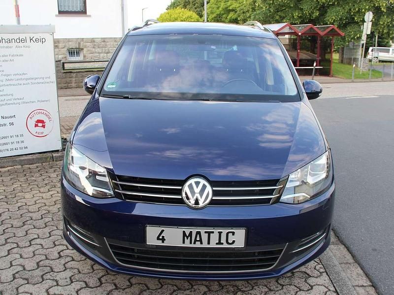 Gebraucht VW Sharan Highline 184 PS (135 kW) 2018 Atlantic blue metallic Van / Kleinbus