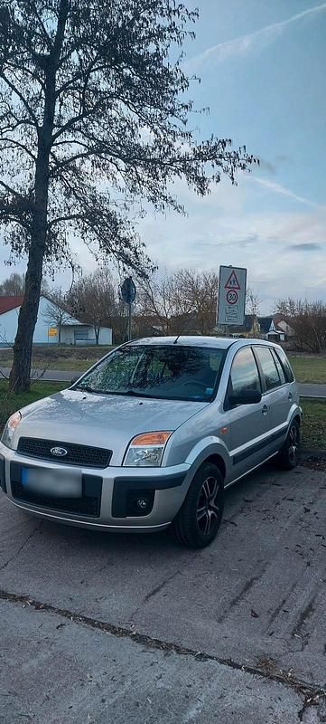 Gebraucht Ford Fusion 101 PS (74 kW) 2009 Grau Kleinwagen