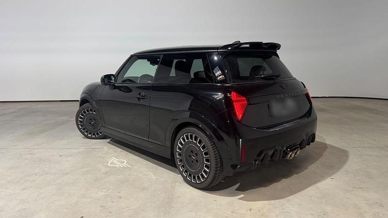 Usado Mini John Cooper Works 204 HP (150 kW) 2024 Preto Citadino