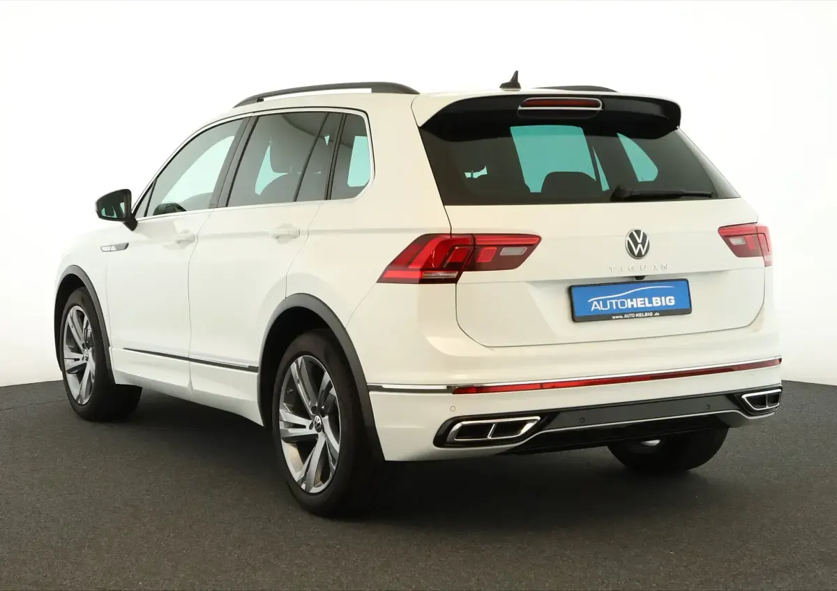 Gebraucht VW Tiguan R-line 150 PS (110 kW) 2024 Pure white SUV