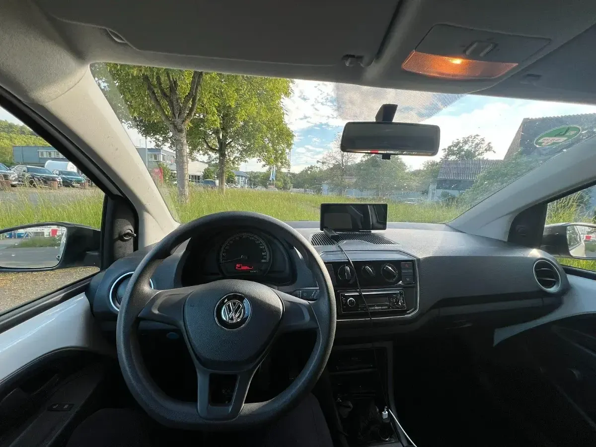 Gebraucht VW up! 60 PS (44 kW) 2017 Weiß Kleinwagen