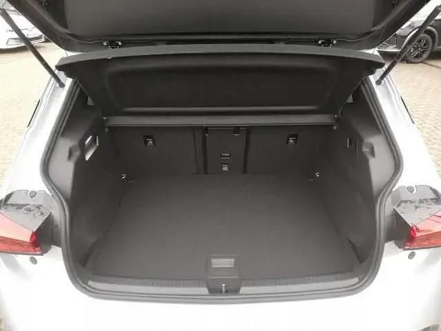 Second-hand Cupra Born 169 kW (231 CP) 2024 Argintiu Hatchback