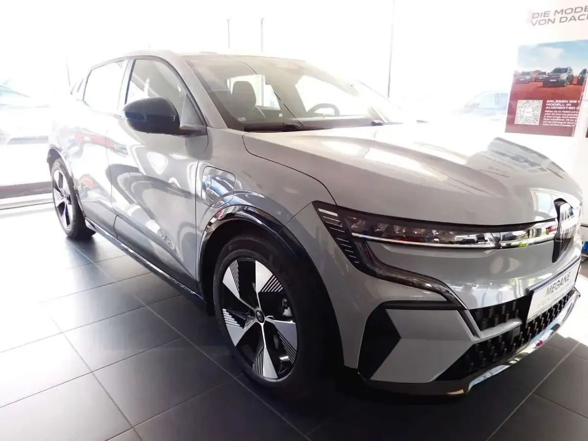 Gebraucht Renault Megane E-Tech Equilibre 96 kW (131 PS) 2024 Rafalegrau Kombi