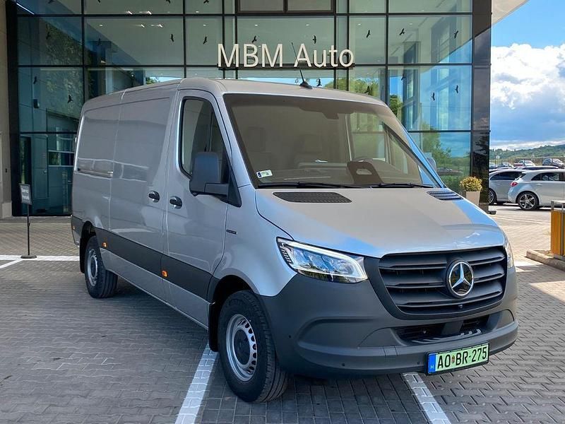 Silber Gebraucht 2025 Mercedes E-Sprinter Van | 58.880 € (Etwas zu teuer) - Bild 1/4