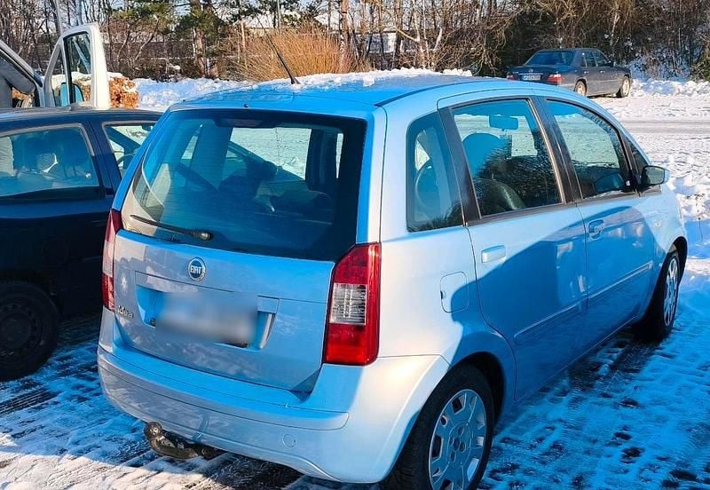 Gebraucht Fiat Idea 95 PS (69 kW) 2006 Blau Van / Kleinbus