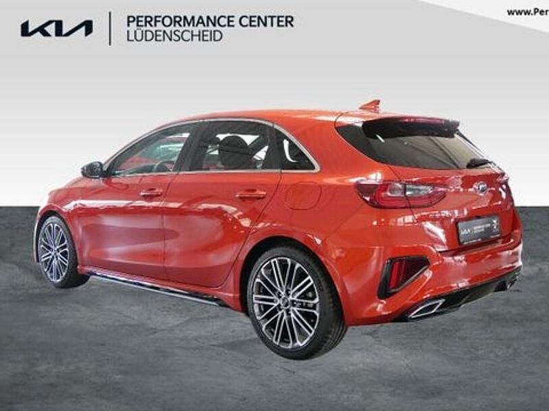 Gebraucht Kia Ceed 160 PS (117 kW) 2021 Orange Kleinwagen