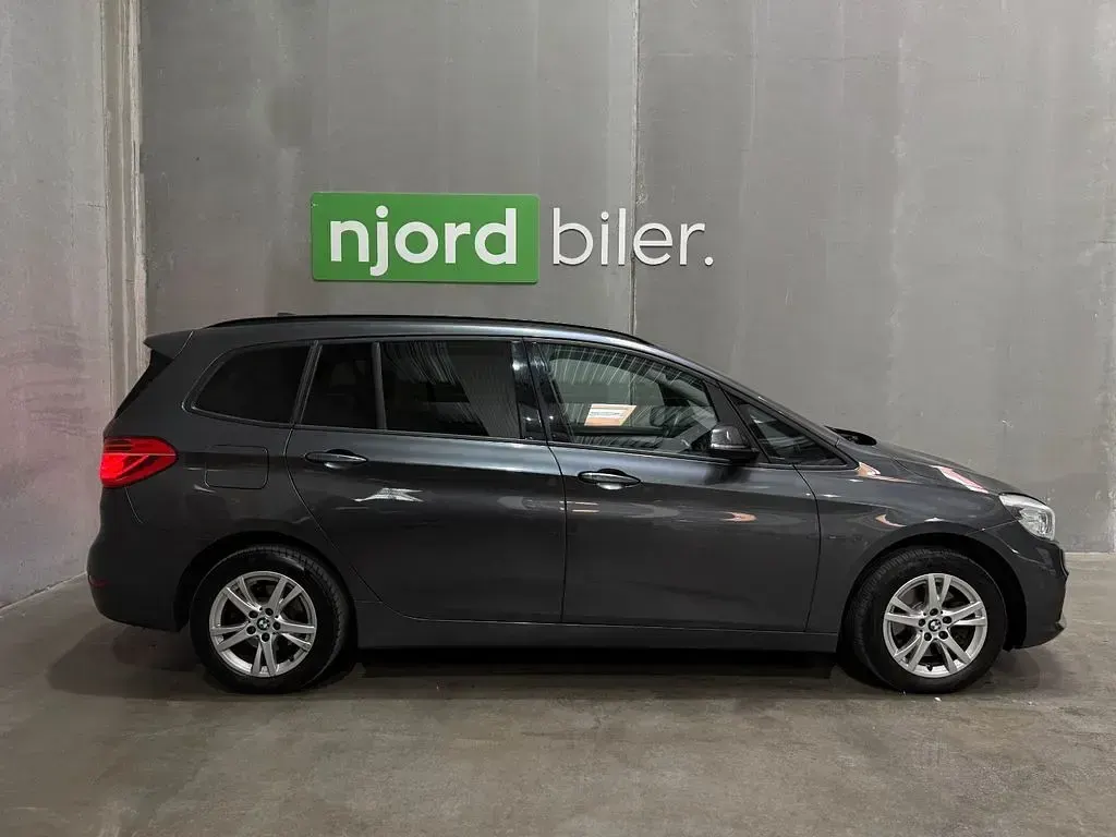 Gebraucht BMW 218 Advantage 136 PS (100 kW) 2016 Grau Kombi