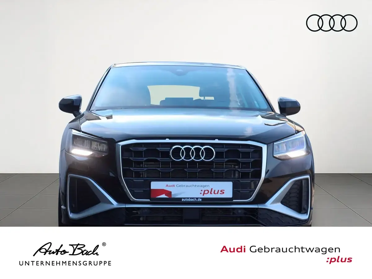 Gebraucht Audi Q2 S-Line 150 PS (110 kW) 2025 Mythosschwarz metallic SUV
