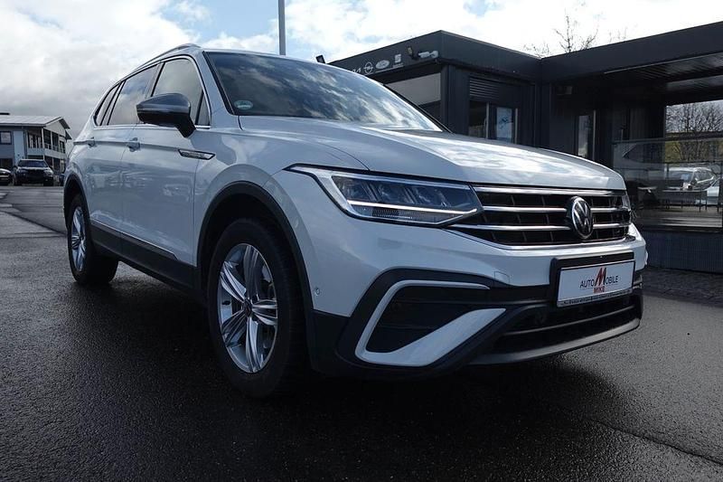Gebraucht VW Tiguan Allspace Life 200 PS (147 kW) 2022 Weiß SUV