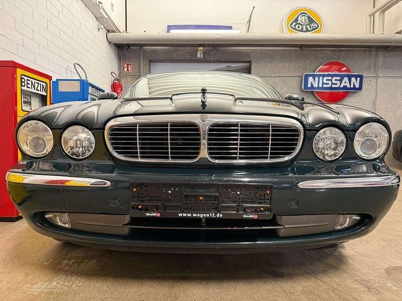 Gebraucht Jaguar XJ8 298 PS (219 kW) 2003 Grün Limousine