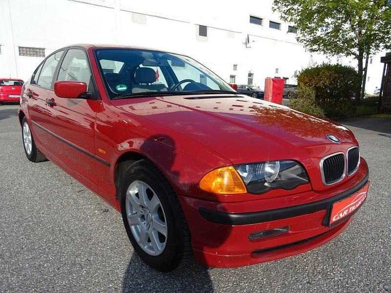 Gebraucht BMW 318 118 PS (86 kW) 2000 Rot Limousine