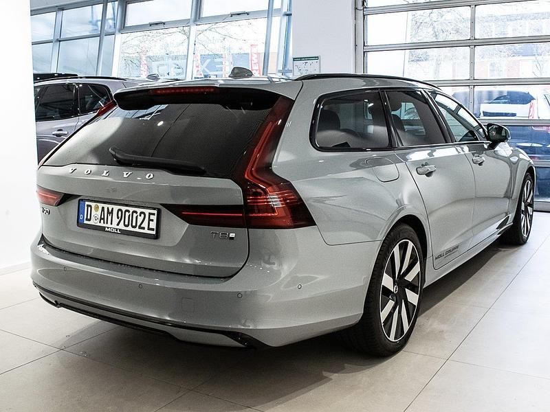 Gebraucht Volvo V90 Plus 455 PS (334 kW) 2025 Vapour grey / metallic Kombi