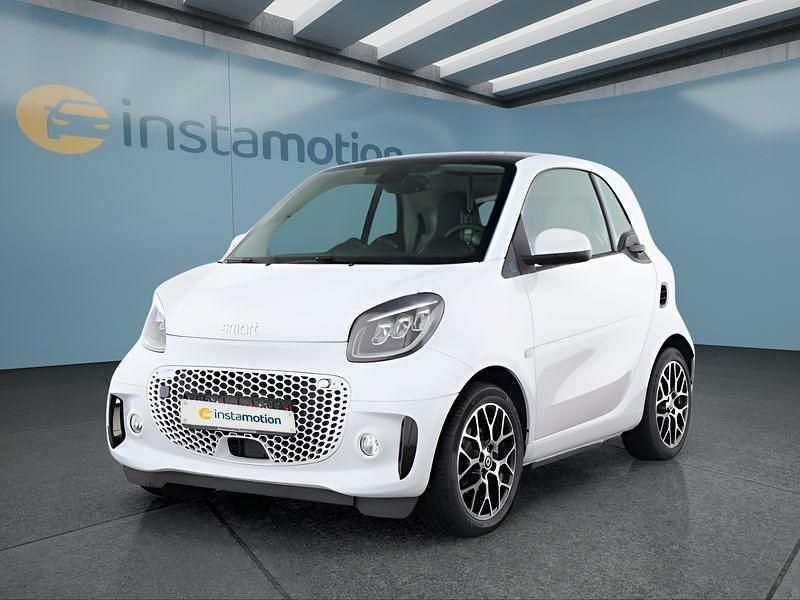 Weiß Gebraucht 2024 Smart ForTwo Electric Drive Prime Kleinwagen | 19.249 € (Teuer) - Bild 1/4