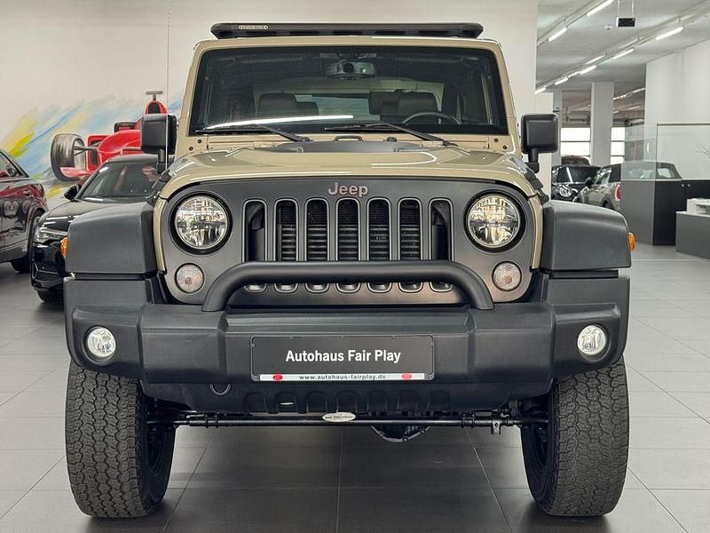 Gebraucht Jeep Wrangler Rubicon 200 PS (147 kW) 2018 Beige SUV