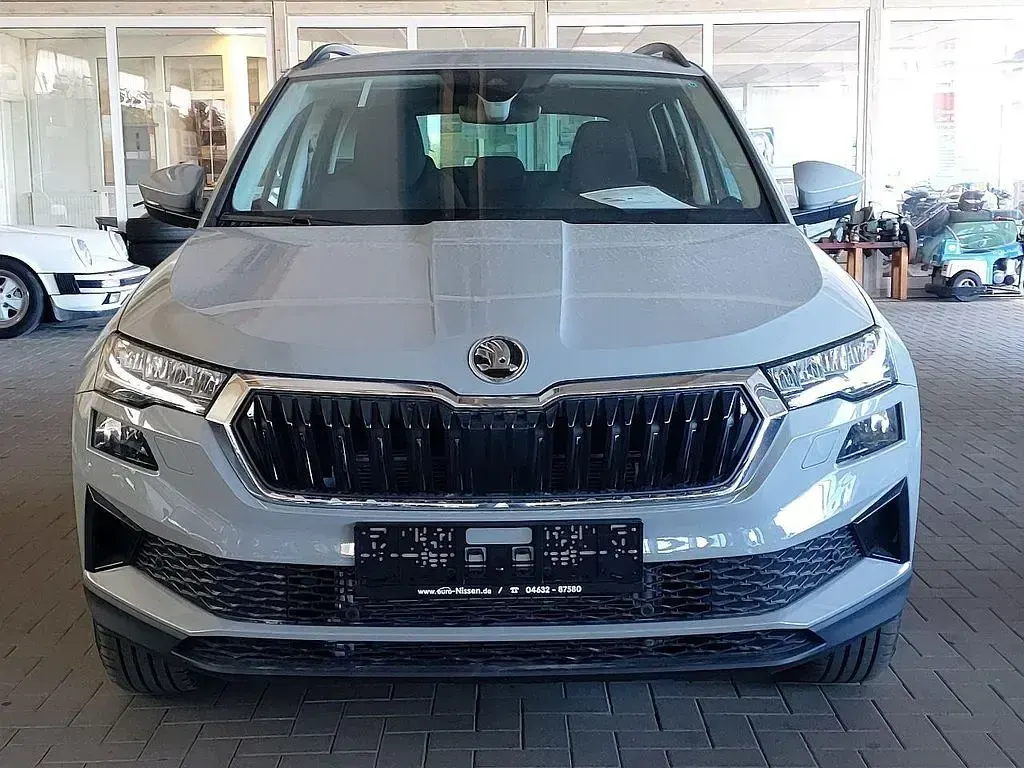 Neu Skoda Karoq Selection 150 PS (110 kW) 2026 Grau SUV